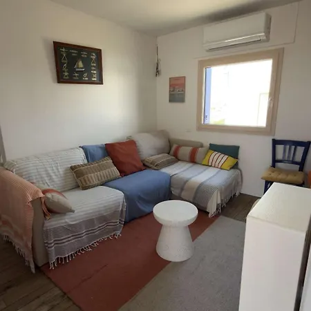 Chalet Rangee 10 Climatise Pour 5 Pers Avec Prise Green'up Gruissan